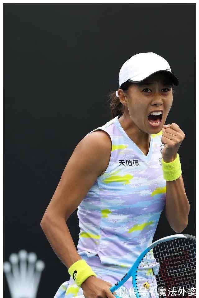 更是黑暗中 更是黑暗中