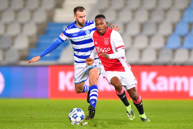 骑士内部坚 骑士内部坚