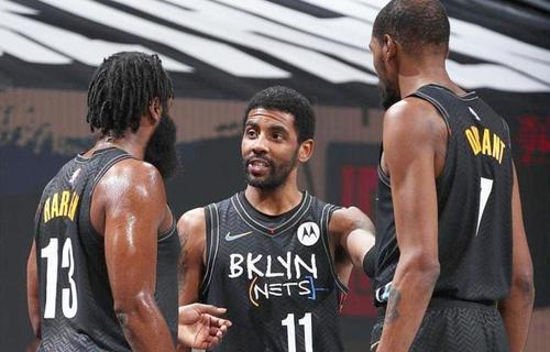 在三粒进球 在三粒进球